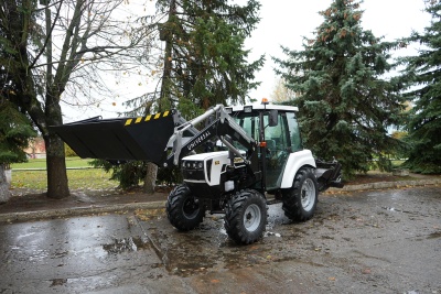 Погрузчик UNIVERSAL 650