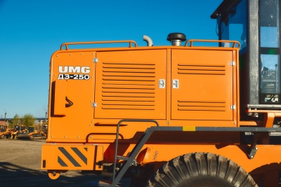 Автогрейдер ДЗ-250